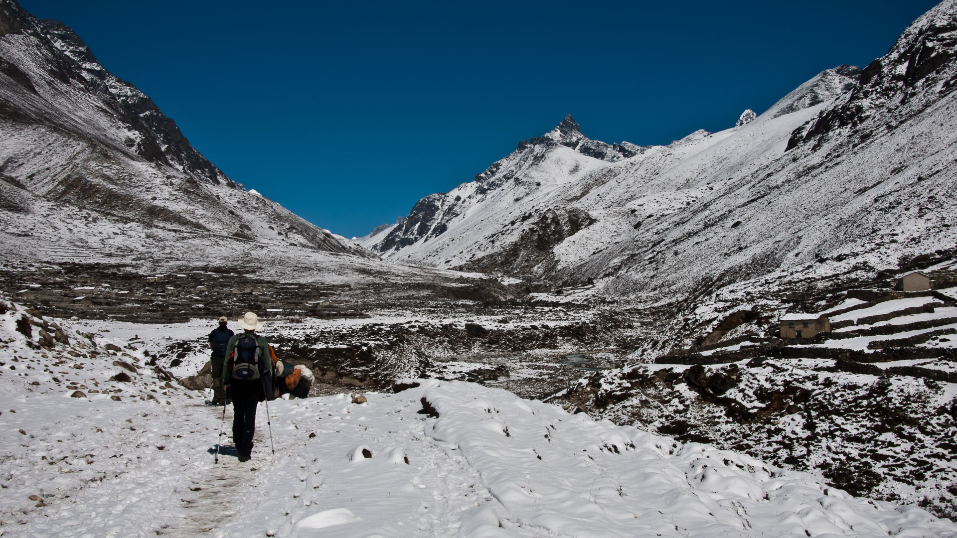 JDS111021nepal2011_00145_v1.jpg