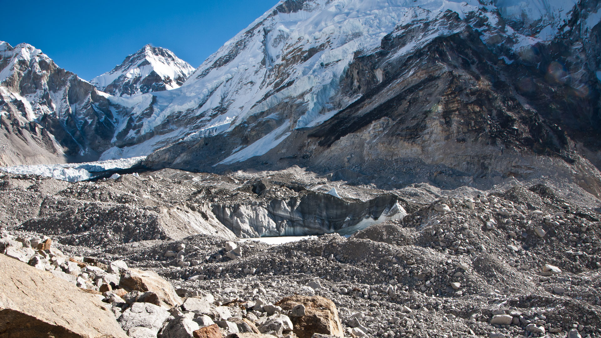 JDS111028nepal2011_00235_v1.jpg